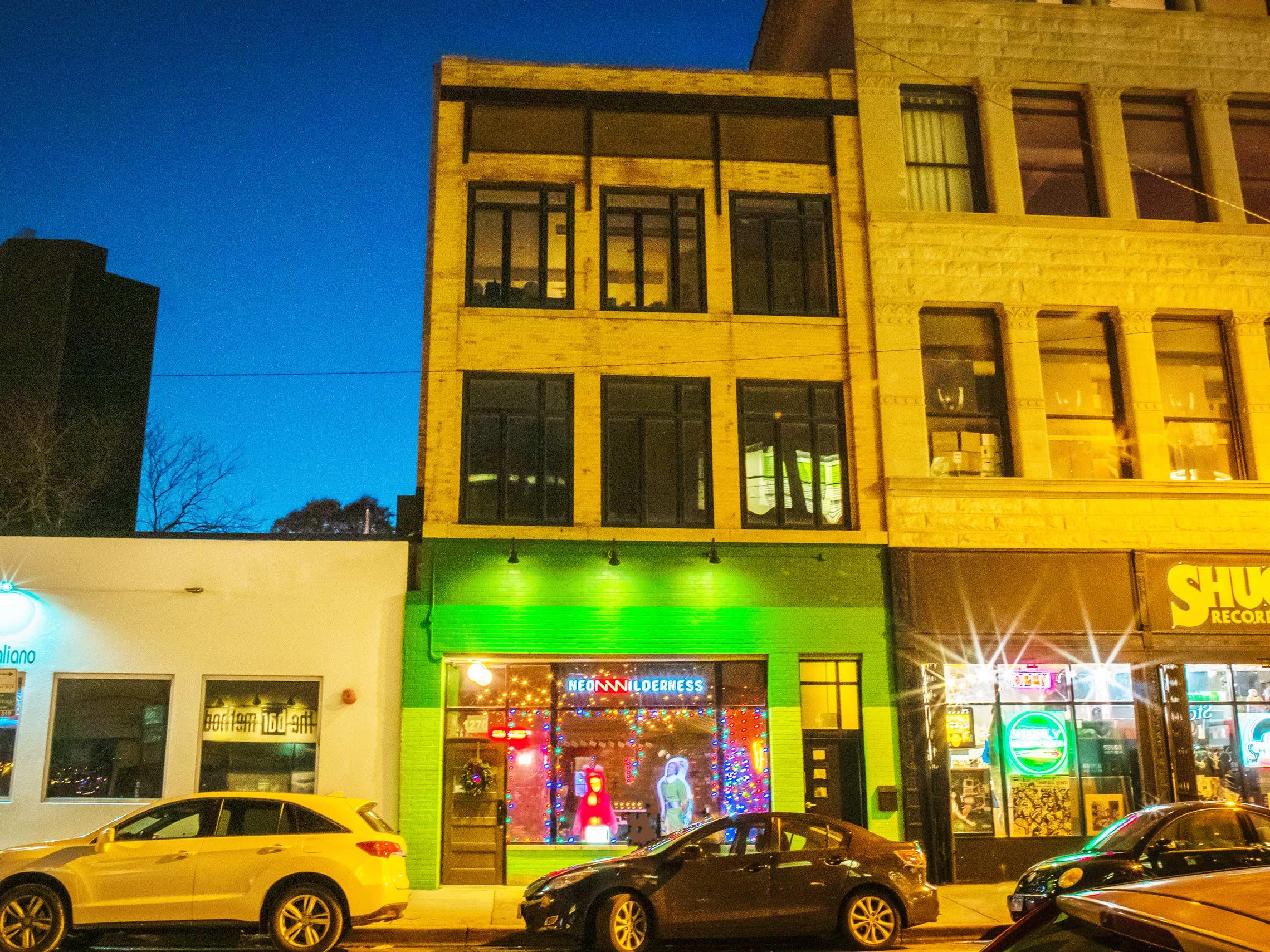 Mixed-use building at 1270 N Milwaukee Ave. in Chicago