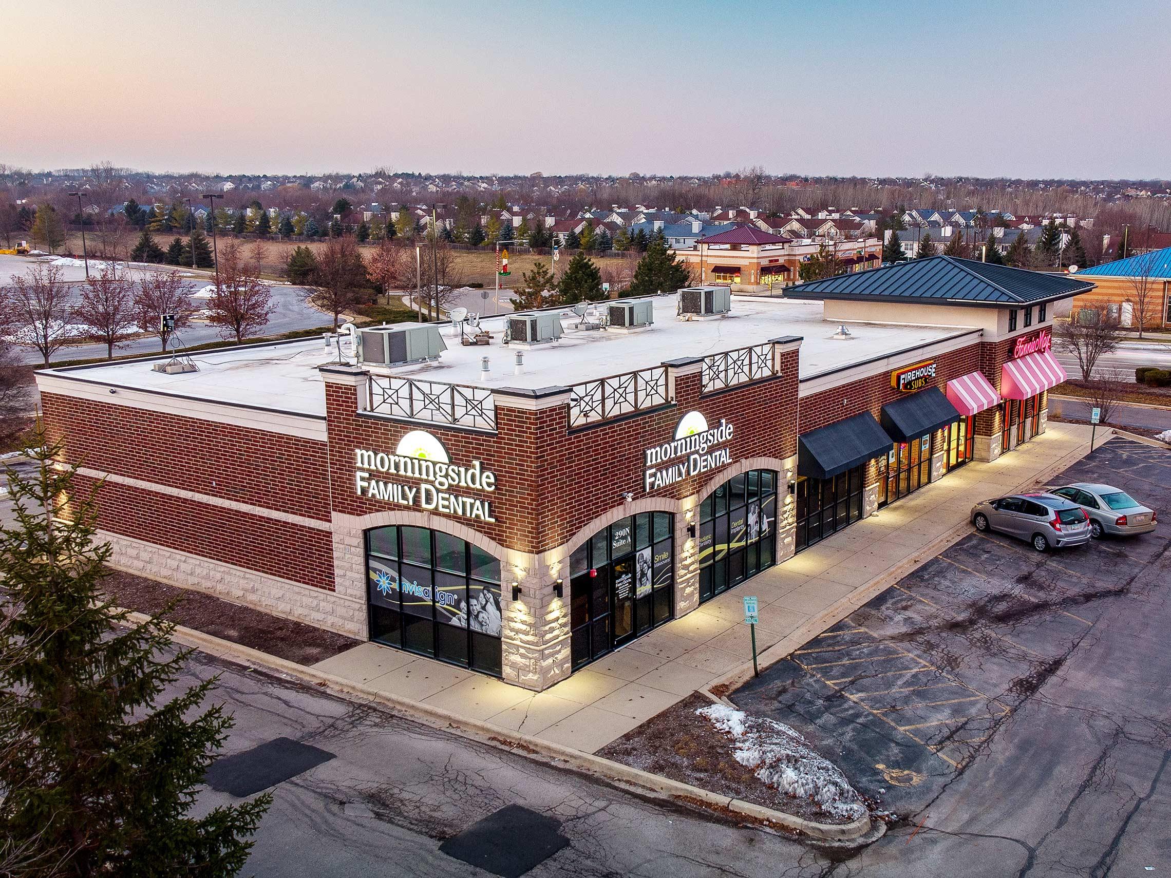 Outdoor Retail in Lake in the Hills